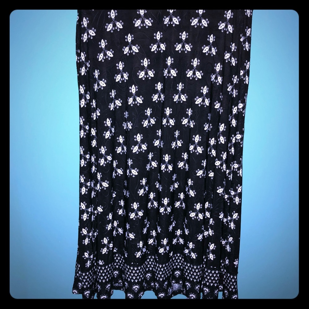 JM Collection Black and White Maxi Skirt 2x